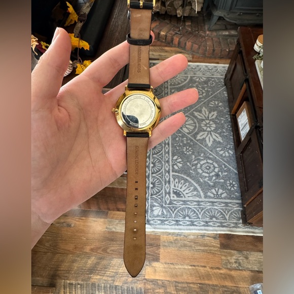 Michael Kors Pyper Watch Black and Gold Leather Strap 38mm - Picture 6 of 12